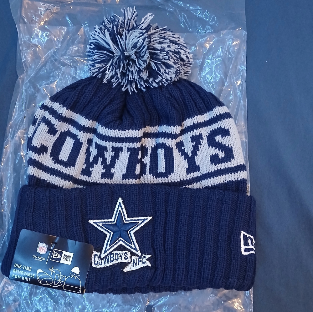 Dallas Cowboys New Era beanie. Brand new. NWT